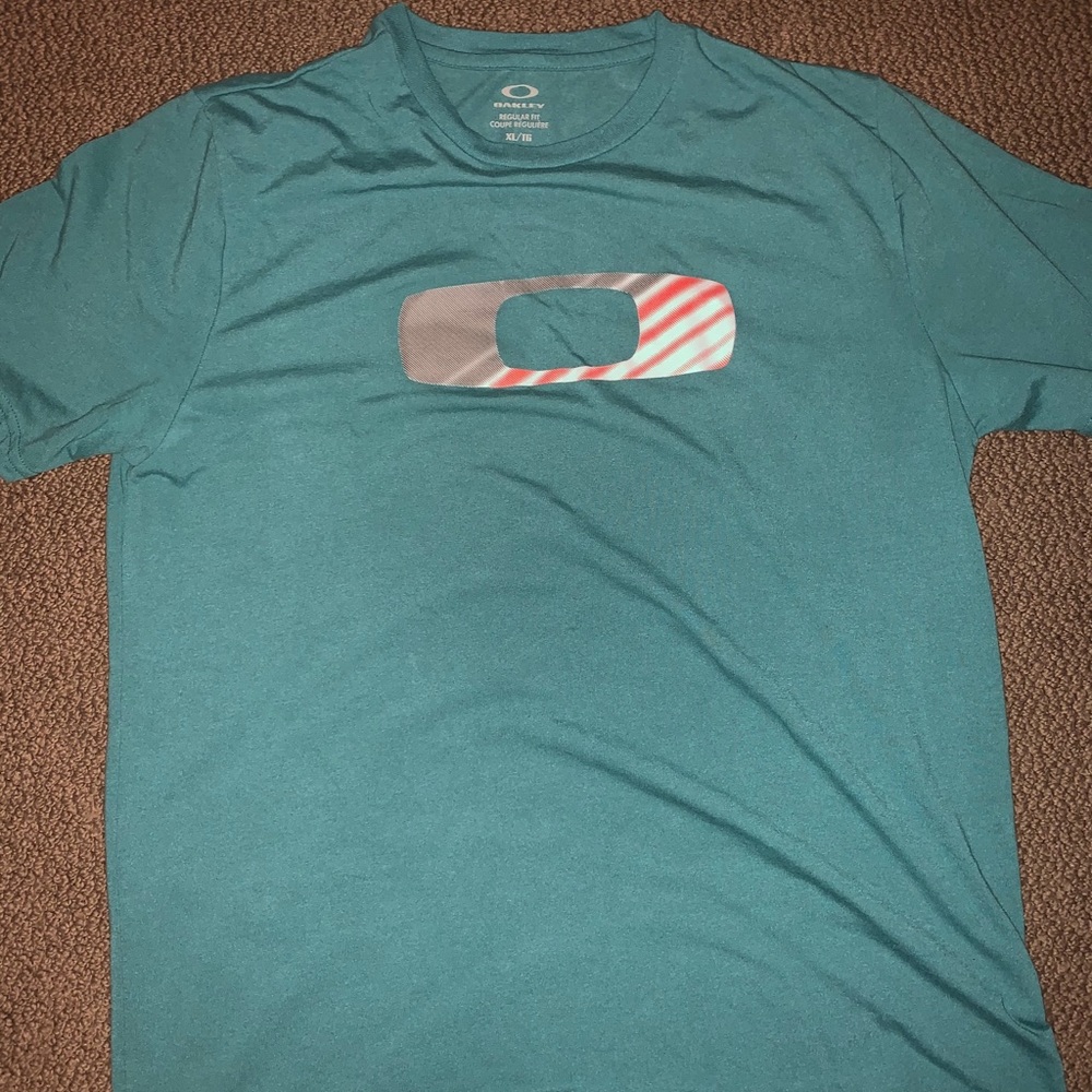 Oakley TShirt
